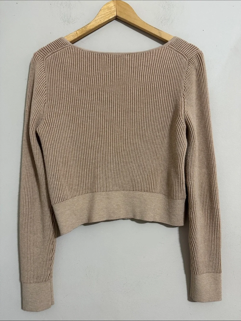 J. Crew Ribbed Scoop-Neck Button Front Cropped Sweater Tan size M Casual Capsule